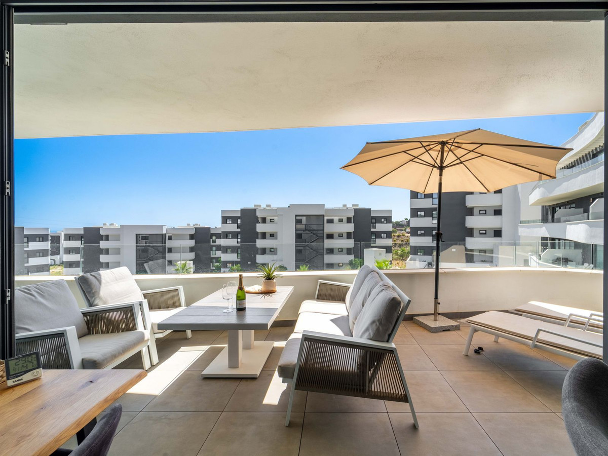 Se vende Apartamento Planta Media de 2 dormitorios en Costa Del Sol, Málaga, España