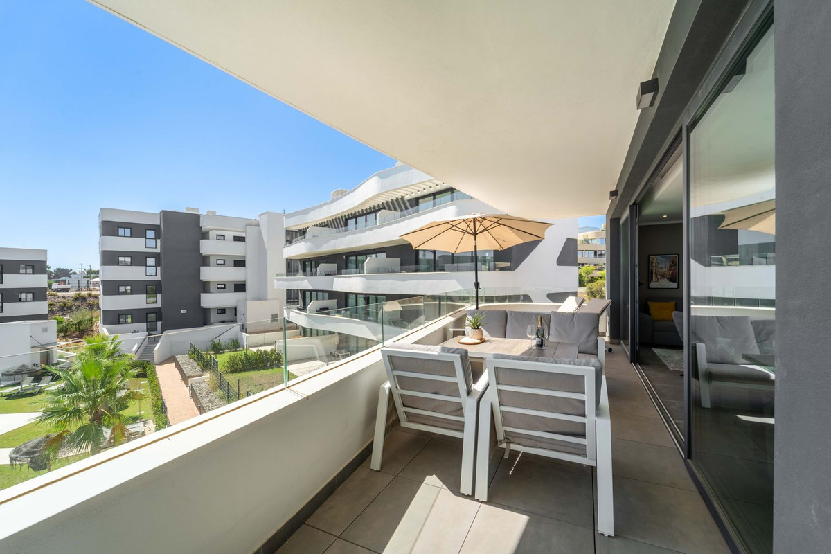 Se vende Apartamento Planta Media de 2 dormitorios en Costa Del Sol, Málaga, España