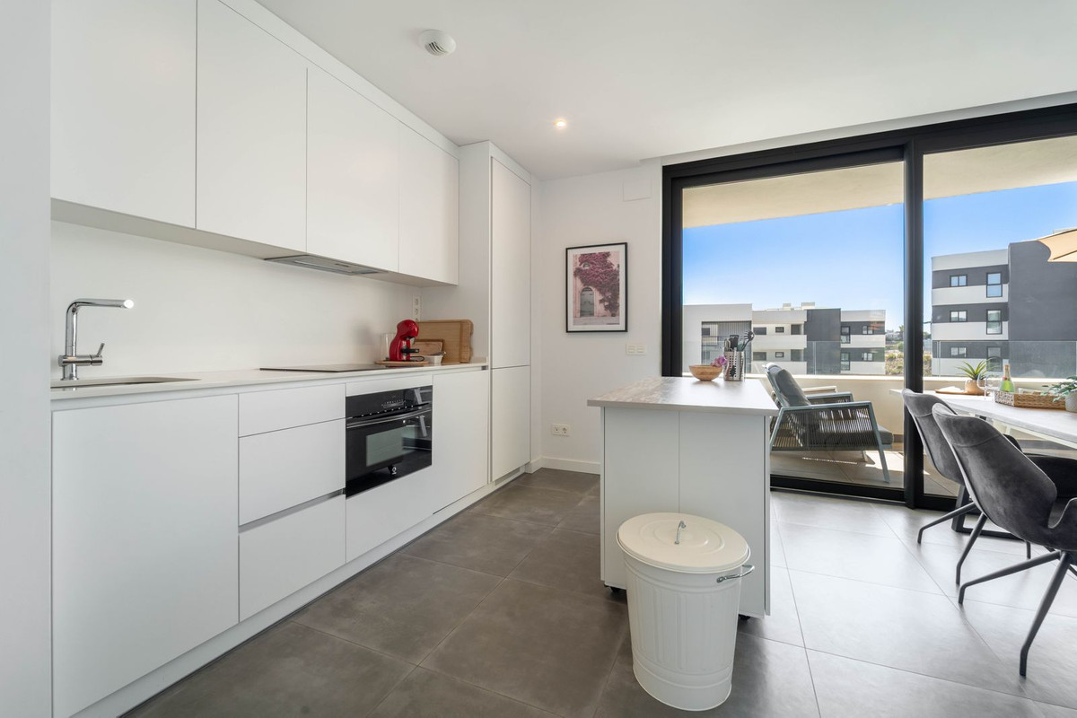 Se vende Apartamento Planta Media de 2 dormitorios en Costa Del Sol, Málaga, España