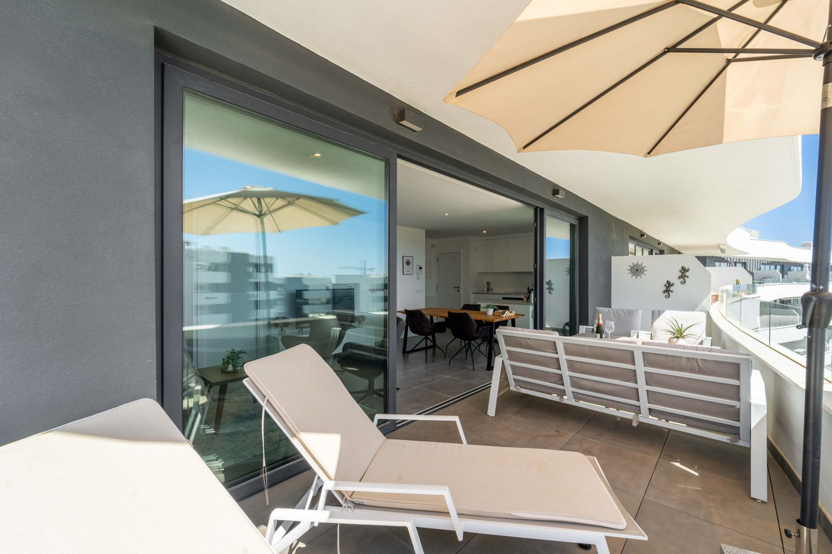 Se vende Apartamento Planta Media de 2 dormitorios en Costa Del Sol, Málaga, España