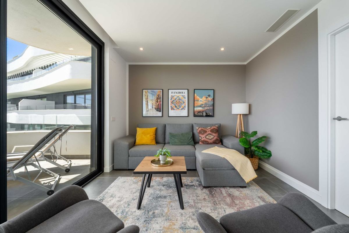 Se vende Apartamento Planta Media de 2 dormitorios en Costa Del Sol, Málaga, España