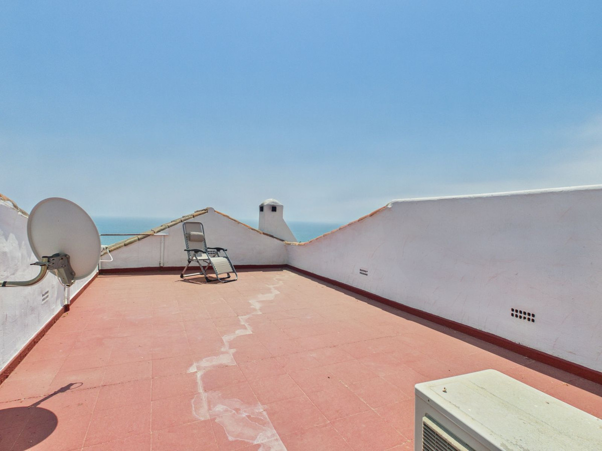 2 Bed Apartment for sale in Manilva Costa Del Sol, Málaga, Spain