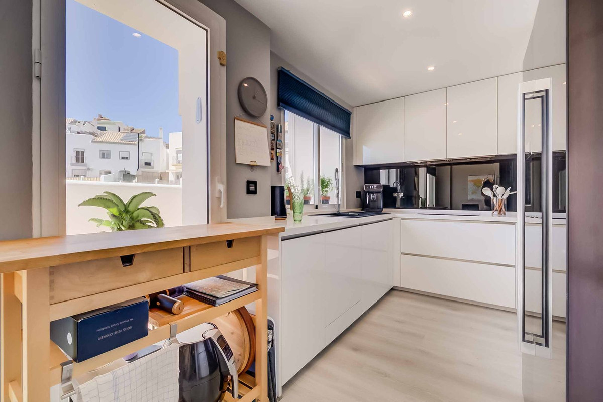 3 Bed Townhouse for sale in Fuengirola Costa Del Sol, Málaga, Spain