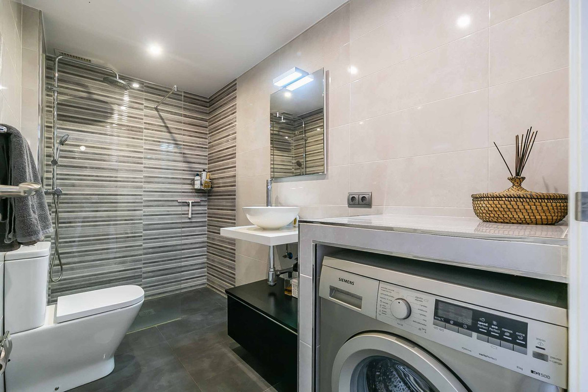 3 Bed Townhouse for sale in Fuengirola Costa Del Sol, Málaga, Spain