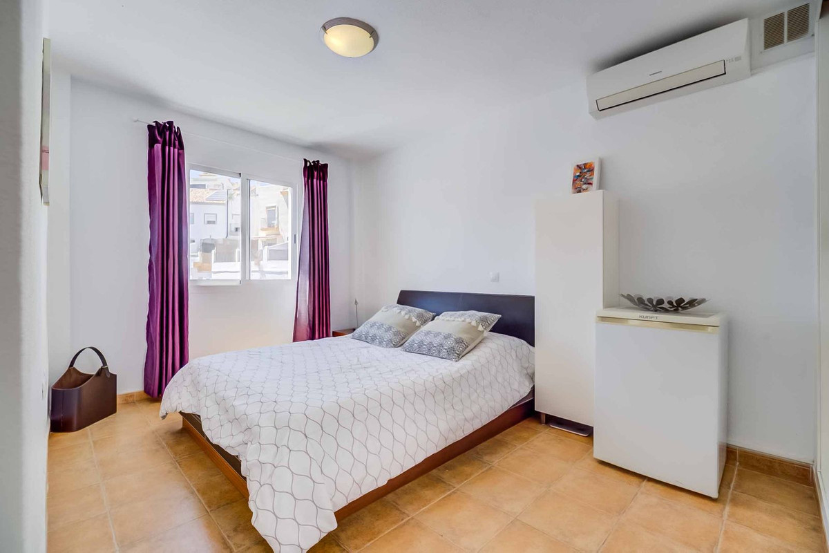 3 Bed Townhouse for sale in Fuengirola Costa Del Sol, Málaga, Spain