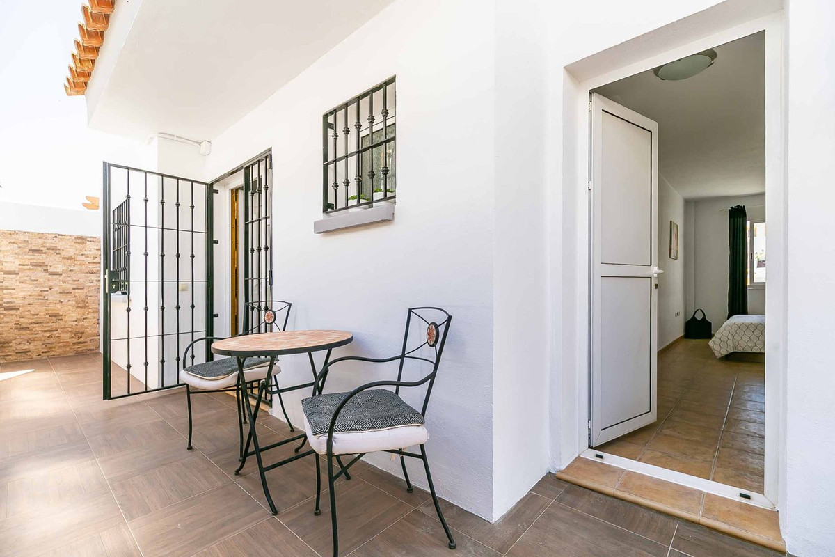 3 Bed Townhouse for sale in Fuengirola Costa Del Sol, Málaga, Spain