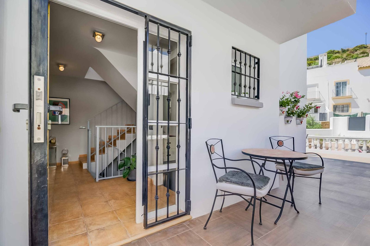 3 Bed Townhouse for sale in Fuengirola Costa Del Sol, Málaga, Spain