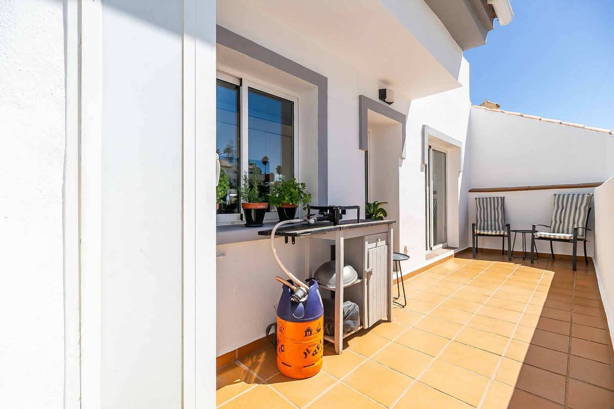 3 Bed Townhouse for sale in Fuengirola Costa Del Sol, Málaga, Spain