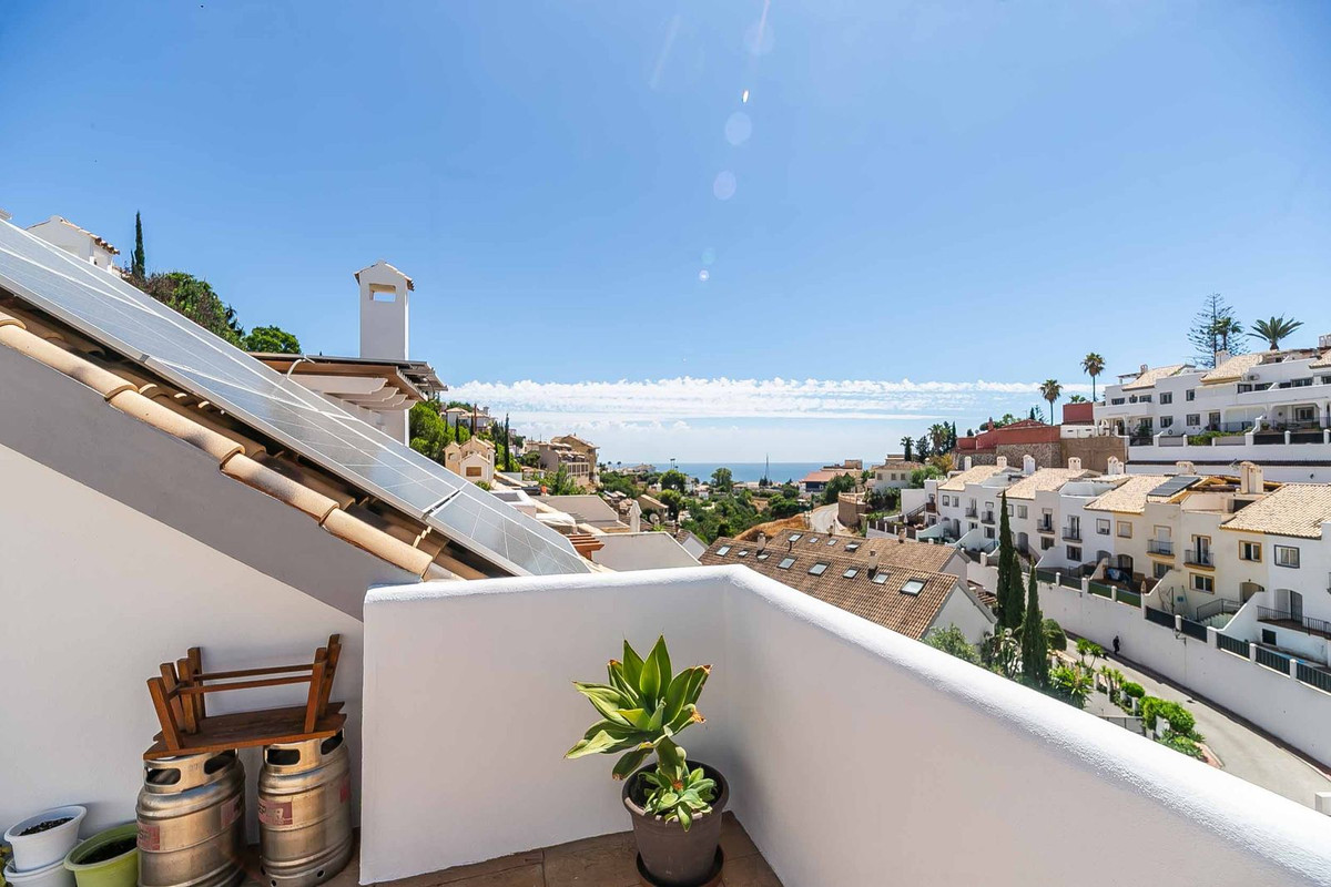 3 Bed Townhouse for sale in Fuengirola Costa Del Sol, Málaga, Spain