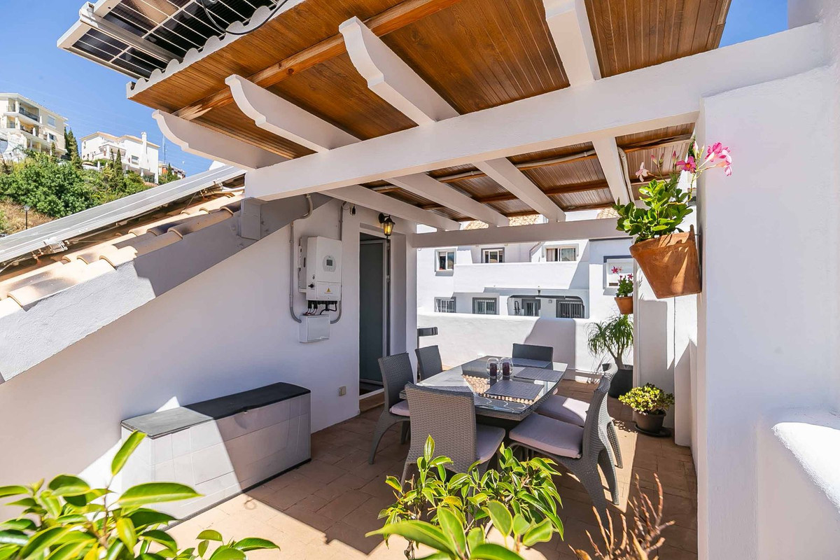 3 Bed Townhouse for sale in Fuengirola Costa Del Sol, Málaga, Spain