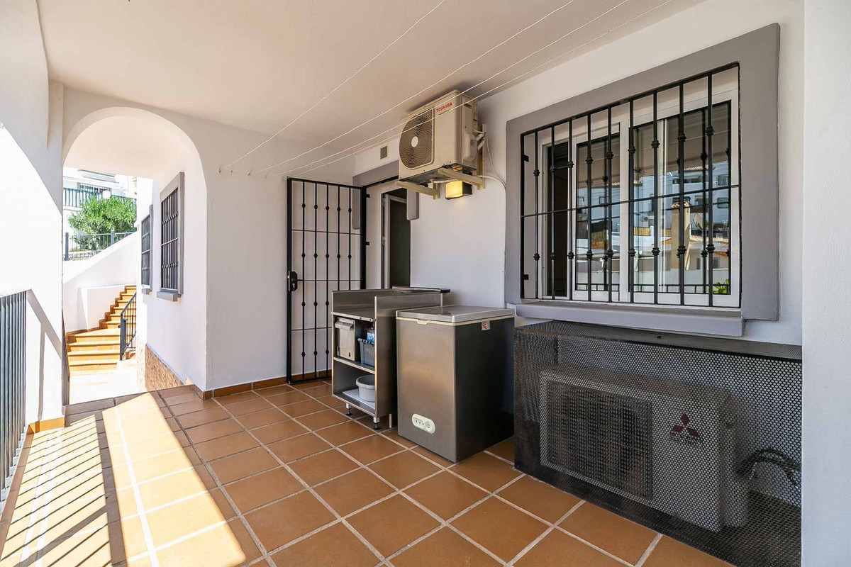 3 Bed Townhouse for sale in Fuengirola Costa Del Sol, Málaga, Spain