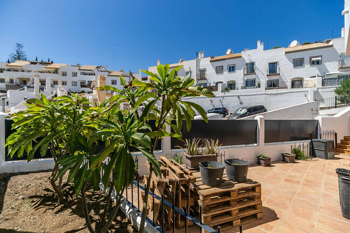 3 Bed Townhouse for sale in Fuengirola Costa Del Sol, Málaga, Spain