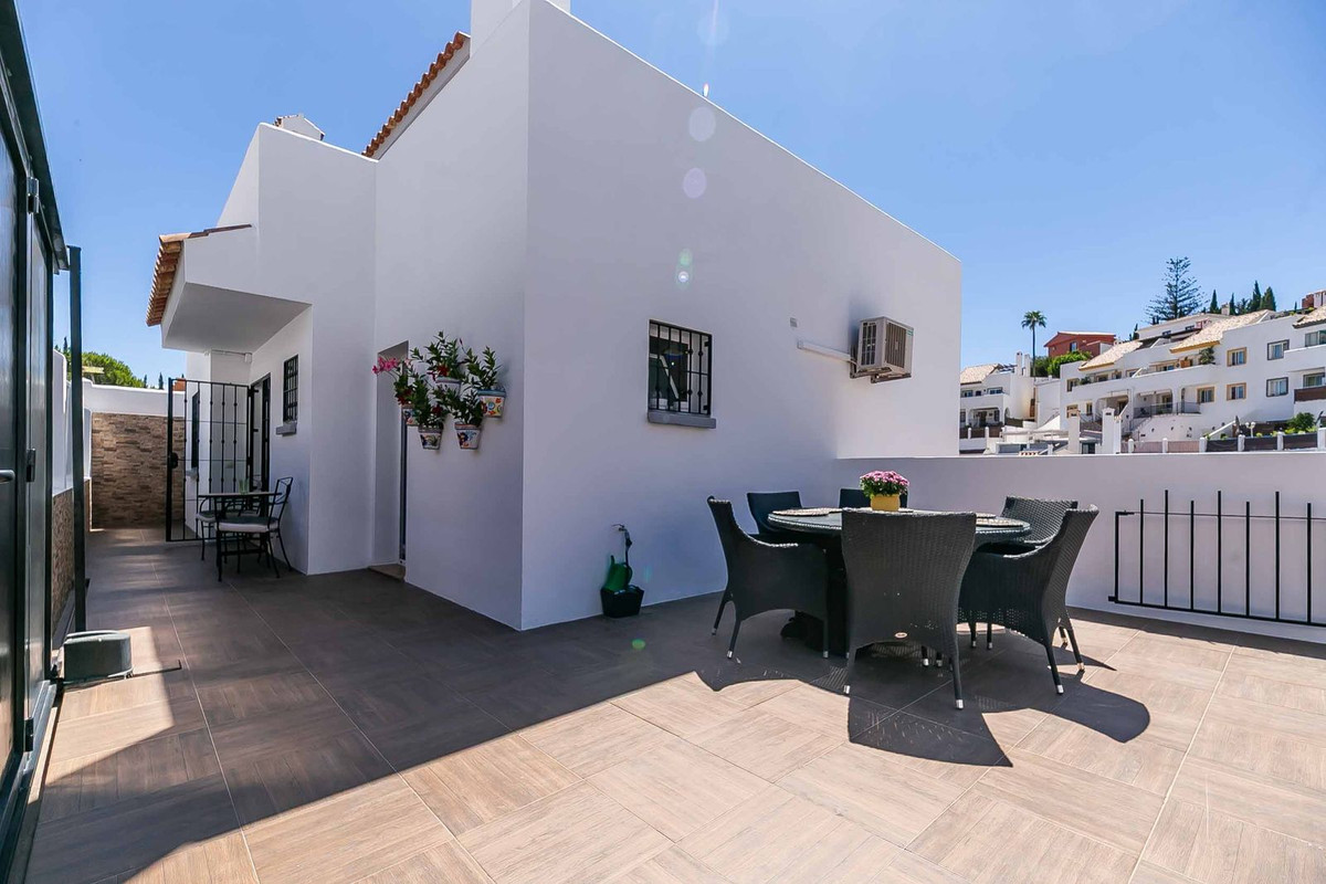 3 Bed Townhouse for sale in Fuengirola Costa Del Sol, Málaga, Spain