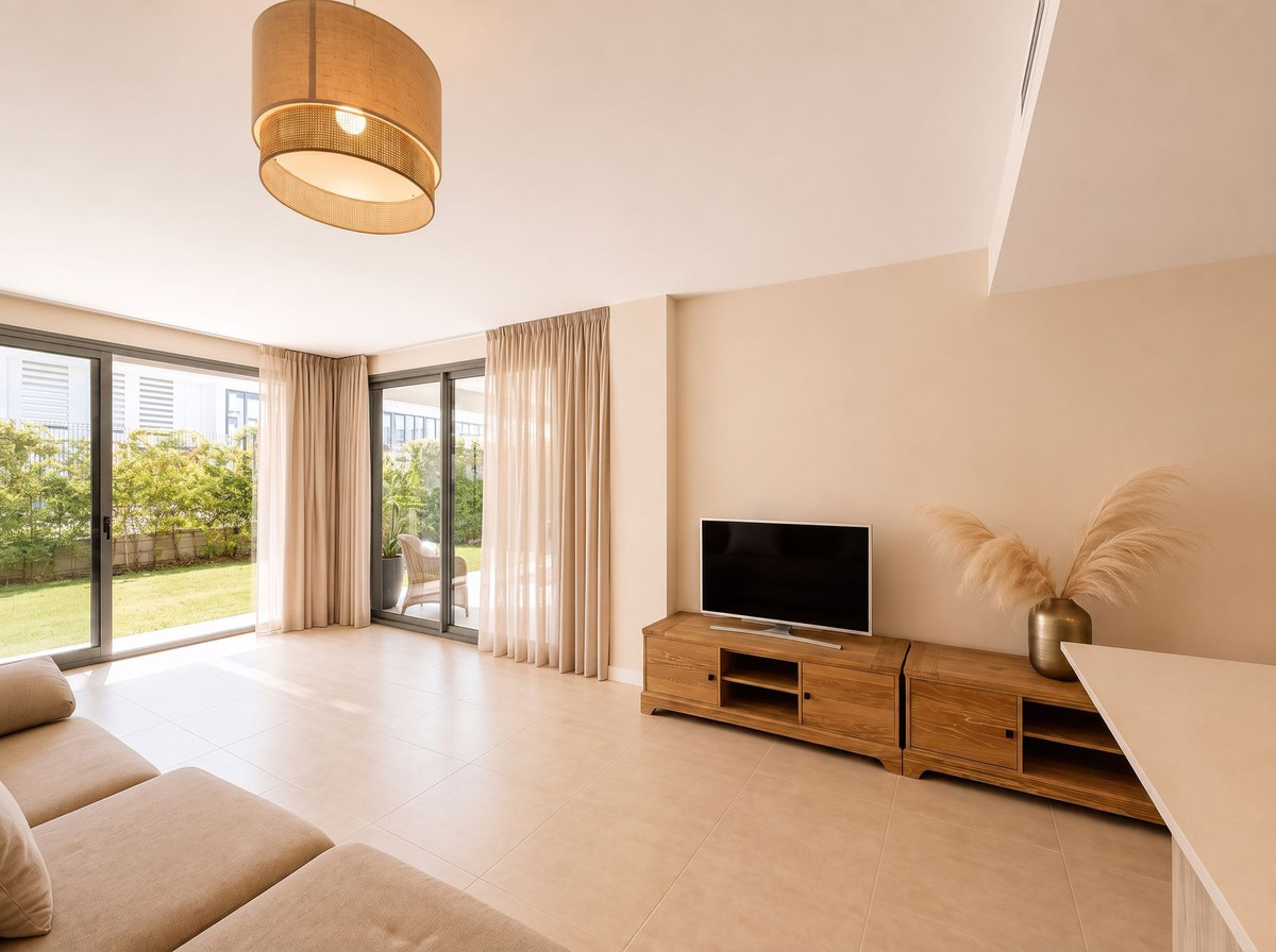 Se vende Apartamento Planta Baja de 2 dormitorios en Costa Del Sol, Málaga, España