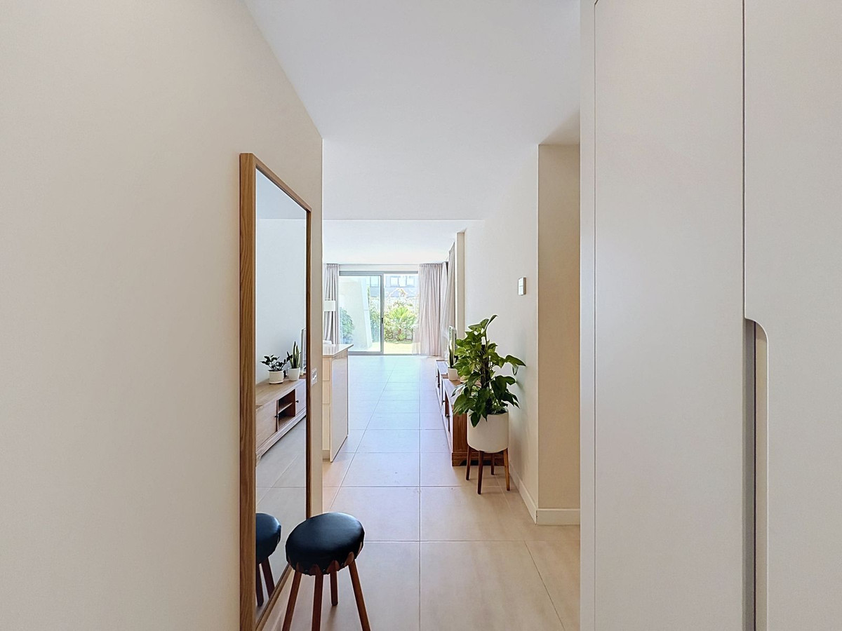 Se vende Apartamento Planta Baja de 2 dormitorios en Costa Del Sol, Málaga, España