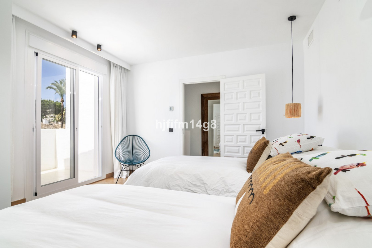 3 Bed Townhouse for sale in Nueva Andalucía Costa Del Sol, Málaga, Spain