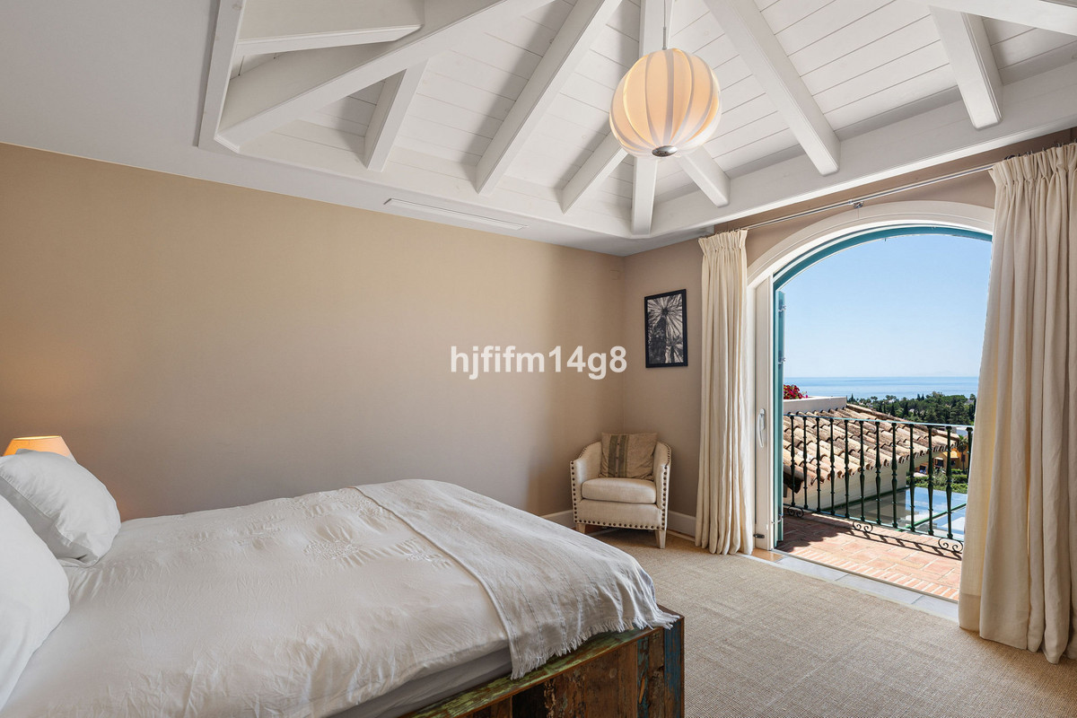 Se vende Villa - Chalet de 5 dormitorios en Costa Del Sol, Málaga, España