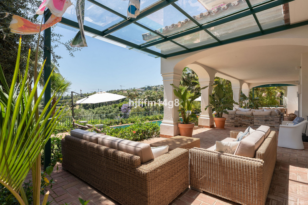 Se vende Villa - Chalet de 5 dormitorios en Costa Del Sol, Málaga, España