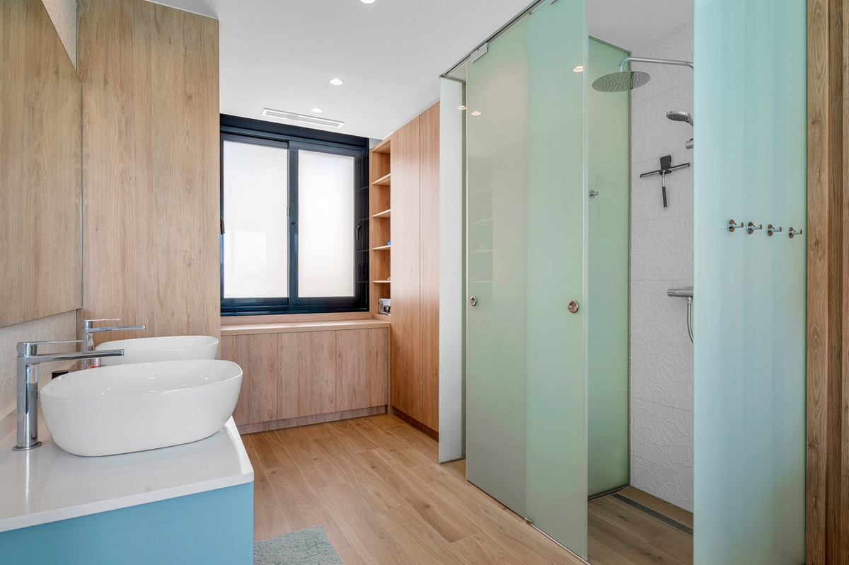Se vende Villa - Chalet de 3 dormitorios en Costa Blanca, Alicante, España