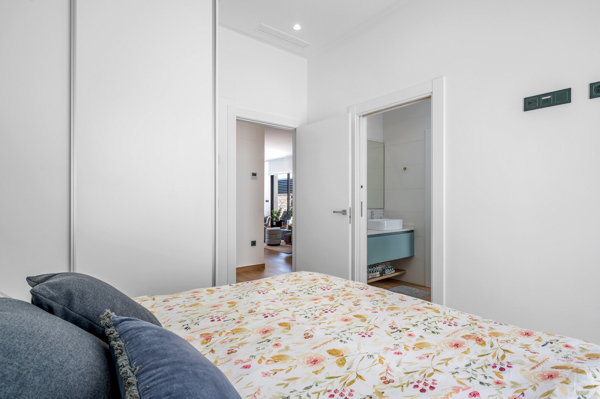 Se vende Villa - Chalet de 3 dormitorios en Costa Blanca, Alicante, España