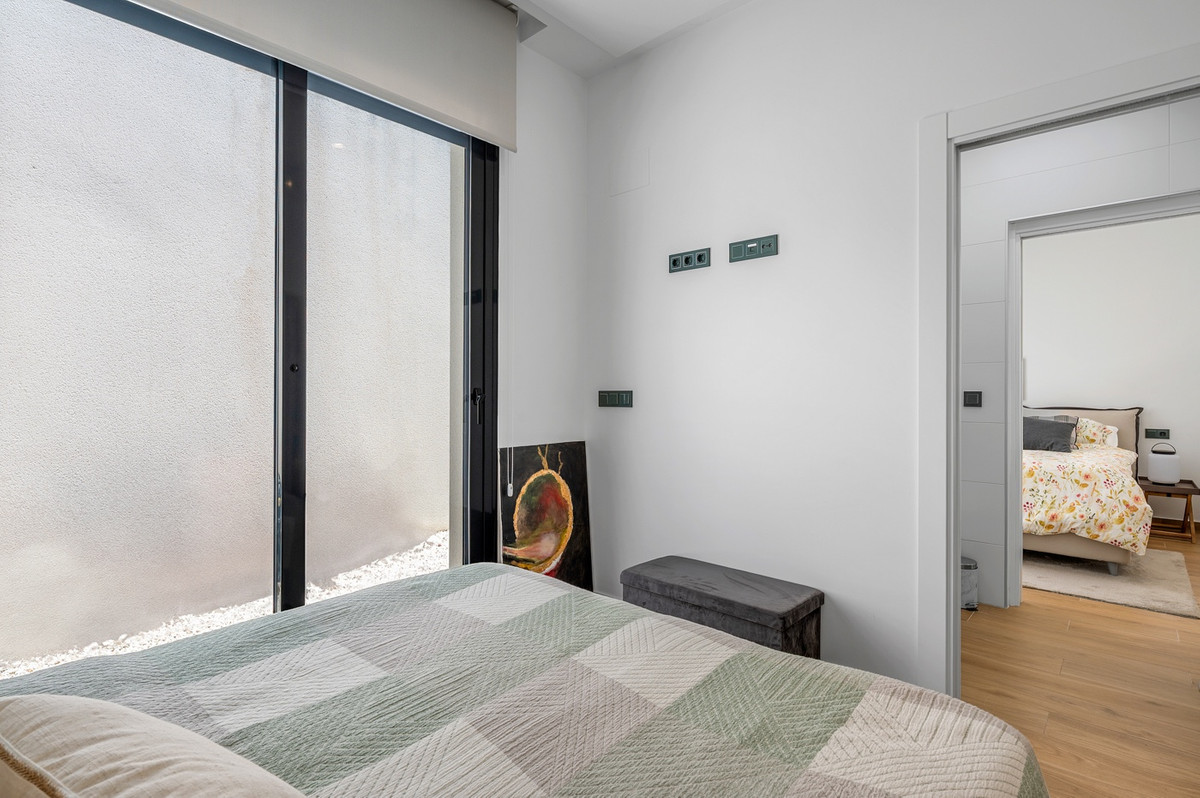 Se vende Villa - Chalet de 3 dormitorios en Costa Blanca, Alicante, España