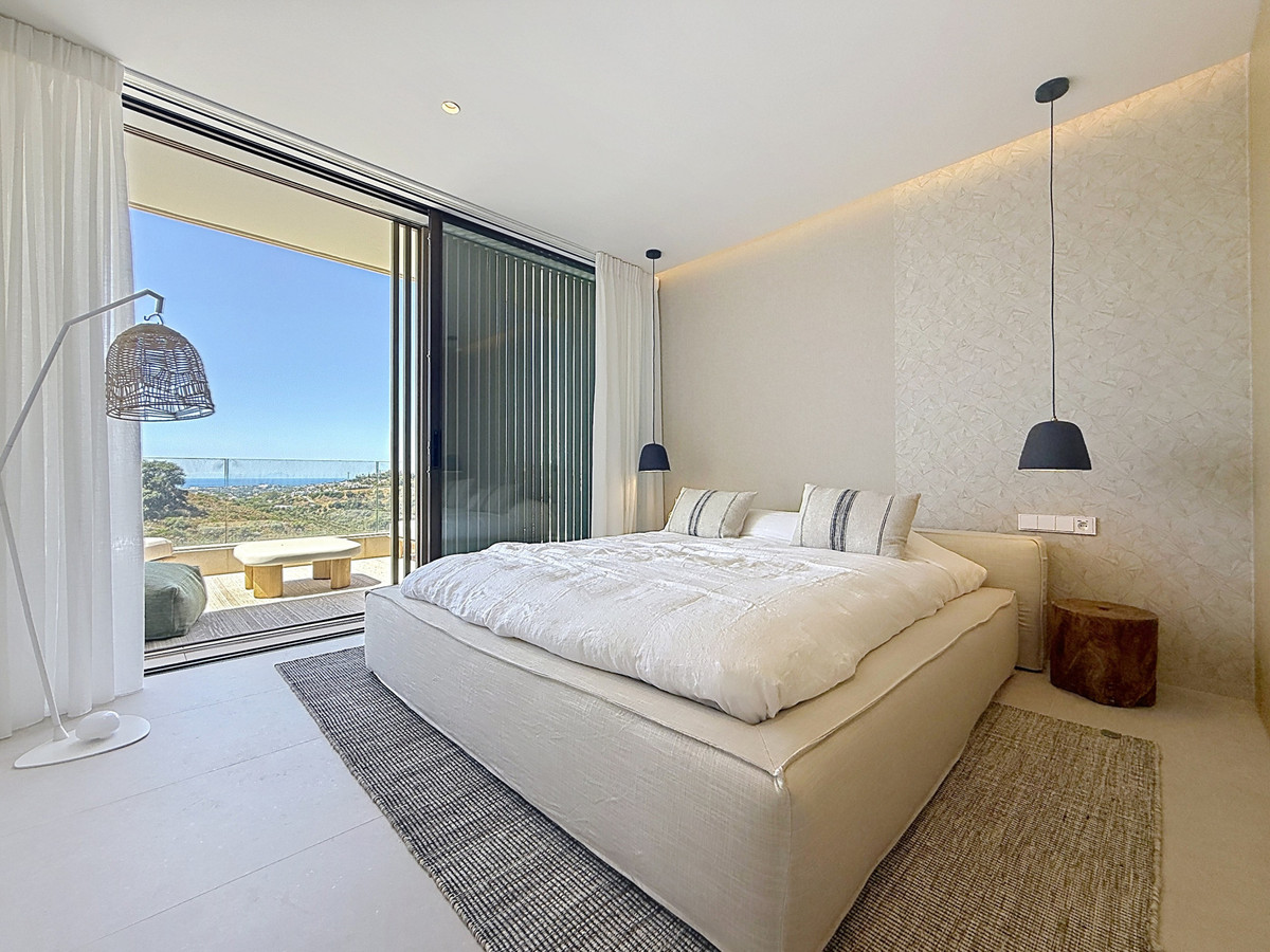 3 Bed Apartment for sale in Benahavís Costa Del Sol, Málaga, Spain
