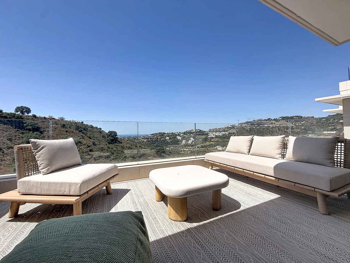 3 Bed Apartment for sale in Benahavís Costa Del Sol, Málaga, Spain