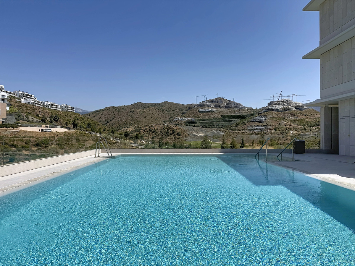 3 Bed Apartment for sale in Benahavís Costa Del Sol, Málaga, Spain
