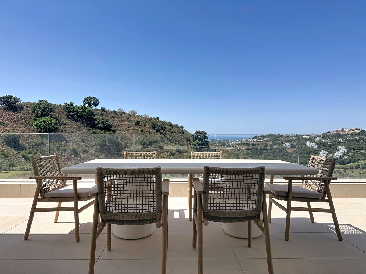 3 Bed Apartment for sale in Benahavís Costa Del Sol, Málaga, Spain