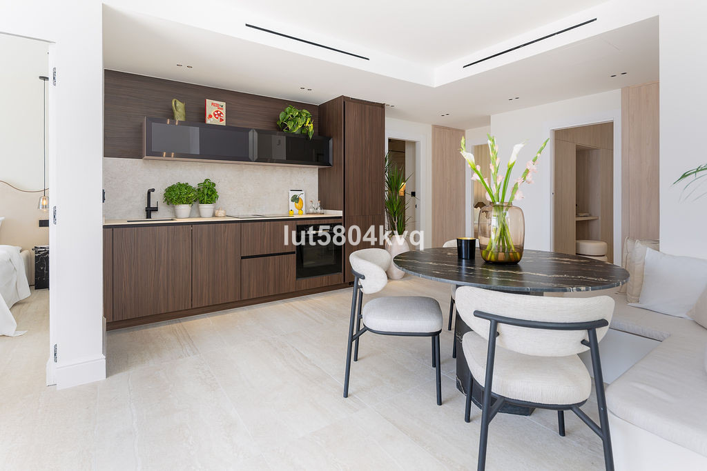 3 Bed Apartment for sale in La Quinta Costa Del Sol, Málaga, Spain