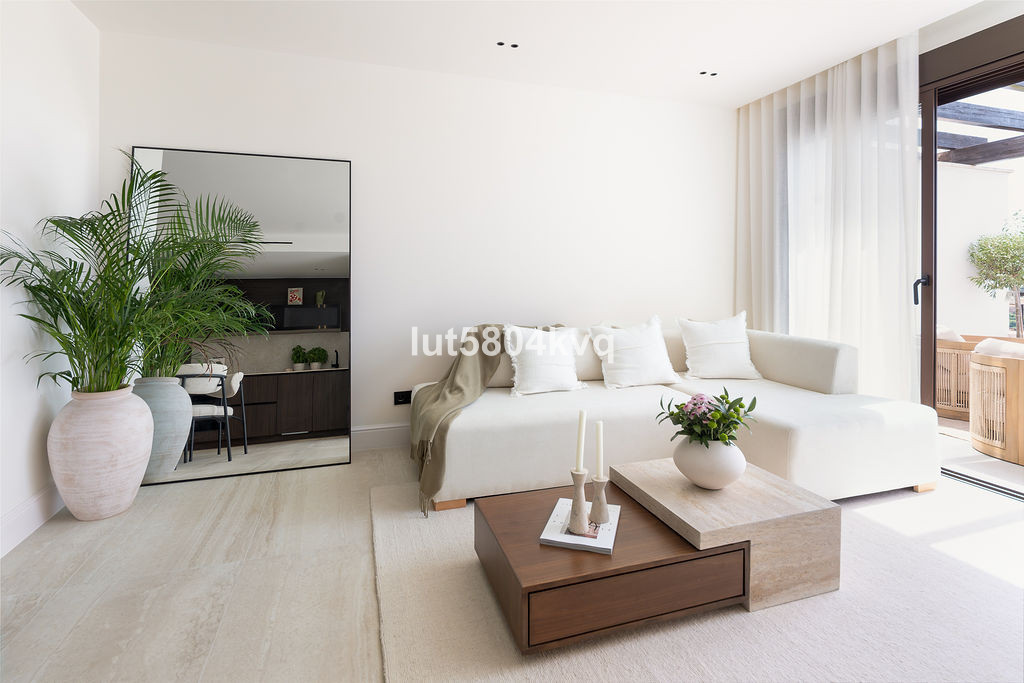 3 Bed Apartment for sale in La Quinta Costa Del Sol, Málaga, Spain