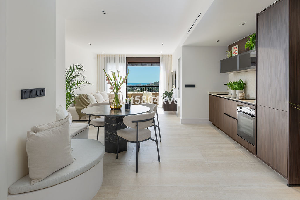 3 Bed Apartment for sale in La Quinta Costa Del Sol, Málaga, Spain