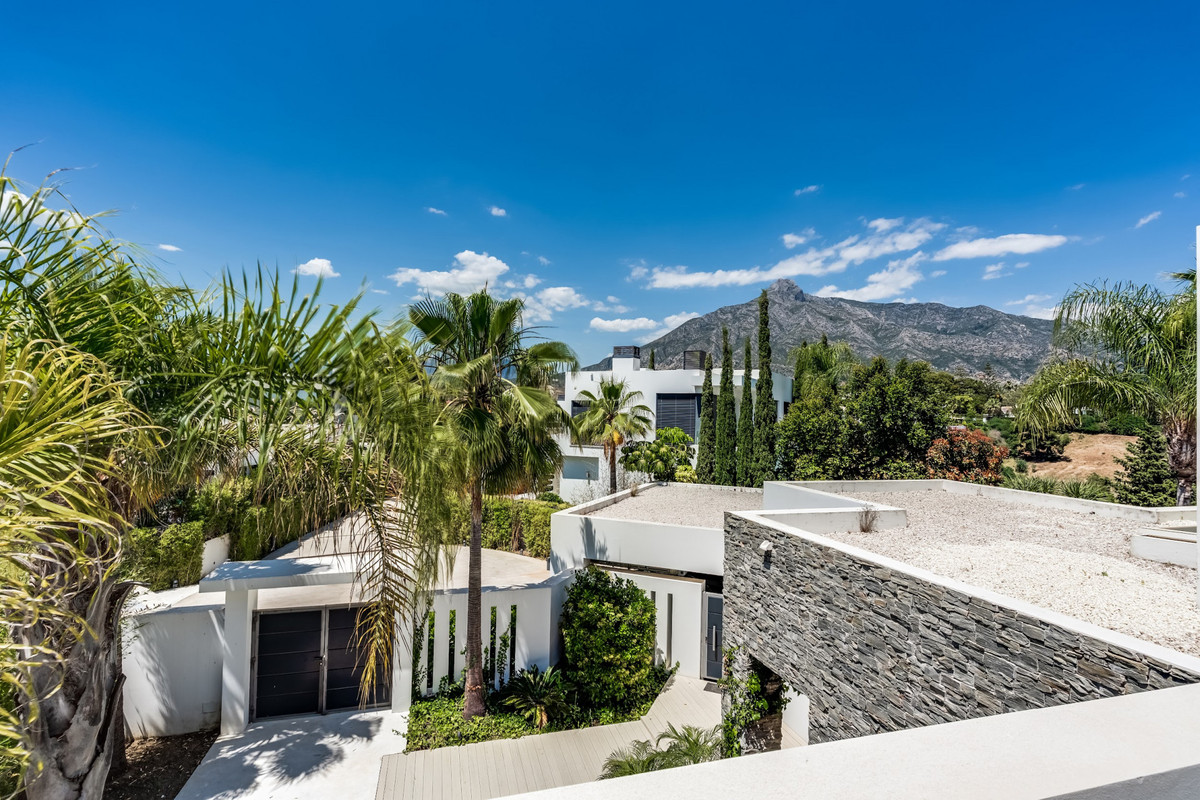Se vende Villa - Chalet de 5 dormitorios en Costa Del Sol, Málaga, España