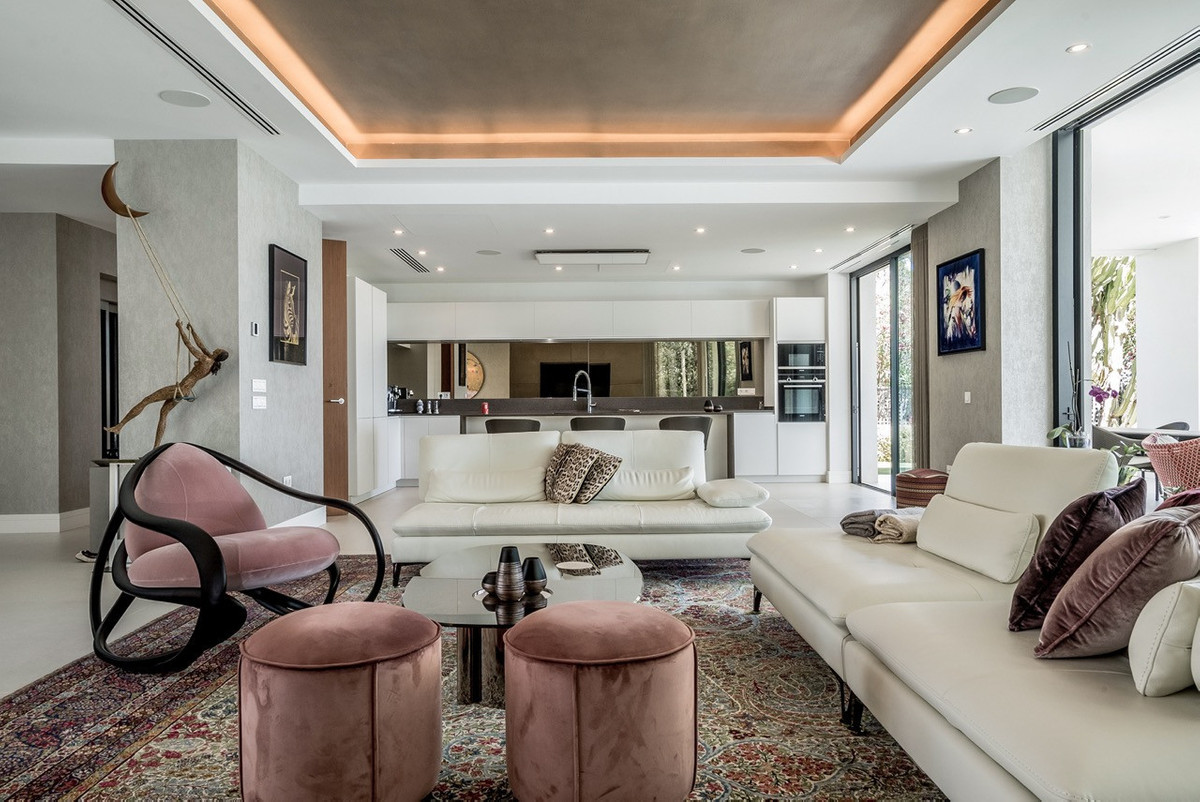 Se vende Villa - Chalet de 5 dormitorios en Costa Del Sol, Málaga, España