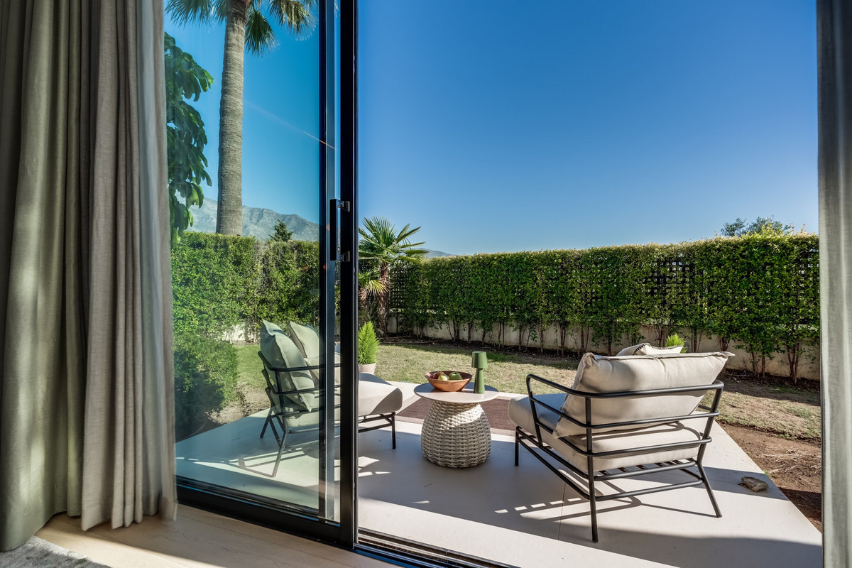 Se vende Villa - Chalet de 5 dormitorios en Costa Del Sol, Málaga, España