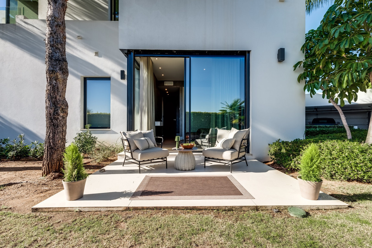 Se vende Villa - Chalet de 5 dormitorios en Costa Del Sol, Málaga, España