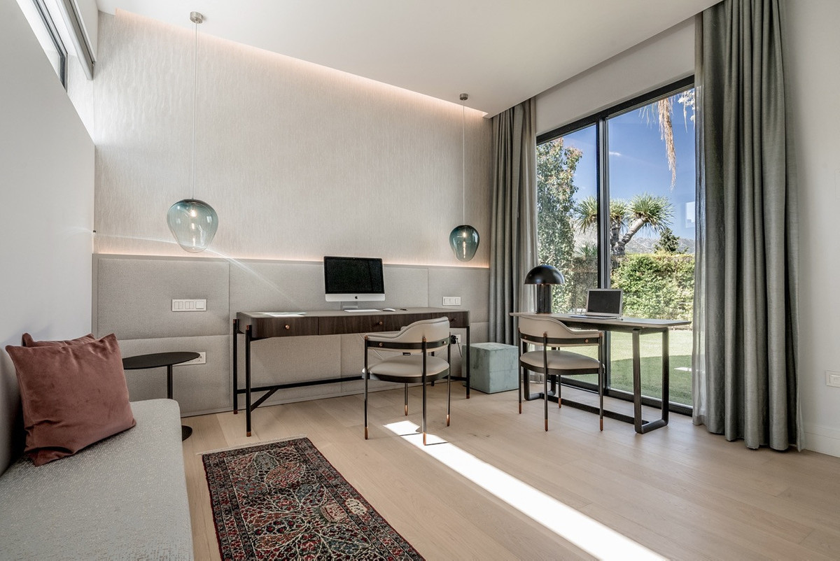 Se vende Villa - Chalet de 5 dormitorios en Costa Del Sol, Málaga, España