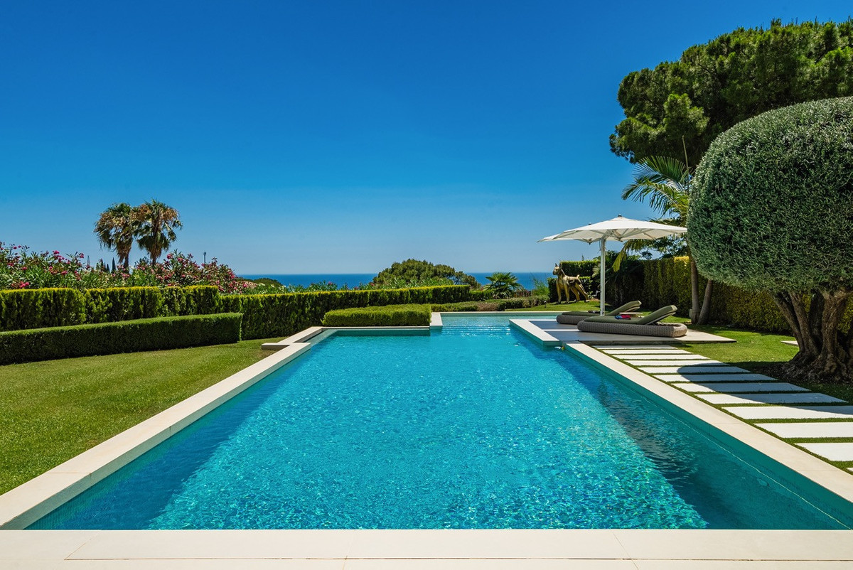 Se vende Villa - Chalet de 5 dormitorios en Costa Del Sol, Málaga, España