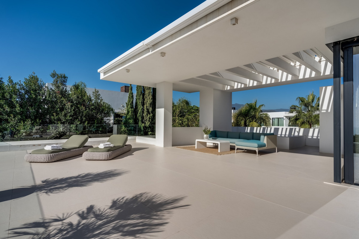 Se vende Villa - Chalet de 5 dormitorios en Costa Del Sol, Málaga, España