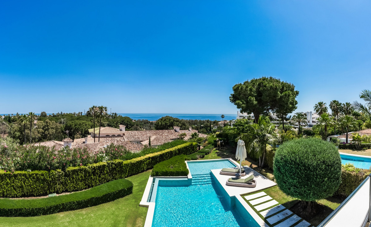 Se vende Villa - Chalet de 5 dormitorios en Costa Del Sol, Málaga, España