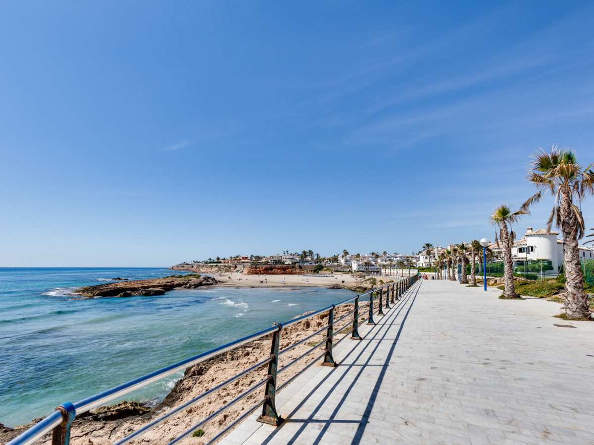 3 Bed Townhouse for sale in Orihuela Costa Costa Blanca, Alicante, Spain
