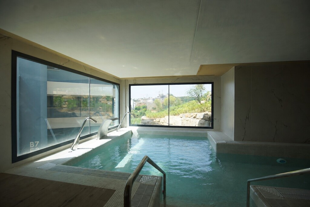 Se vende Apartamento Planta Baja de 3 dormitorios en Costa Del Sol, Málaga, España