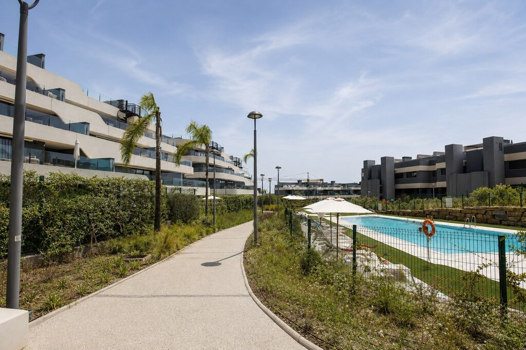 Se vende Apartamento Planta Baja de 3 dormitorios en Costa Del Sol, Málaga, España