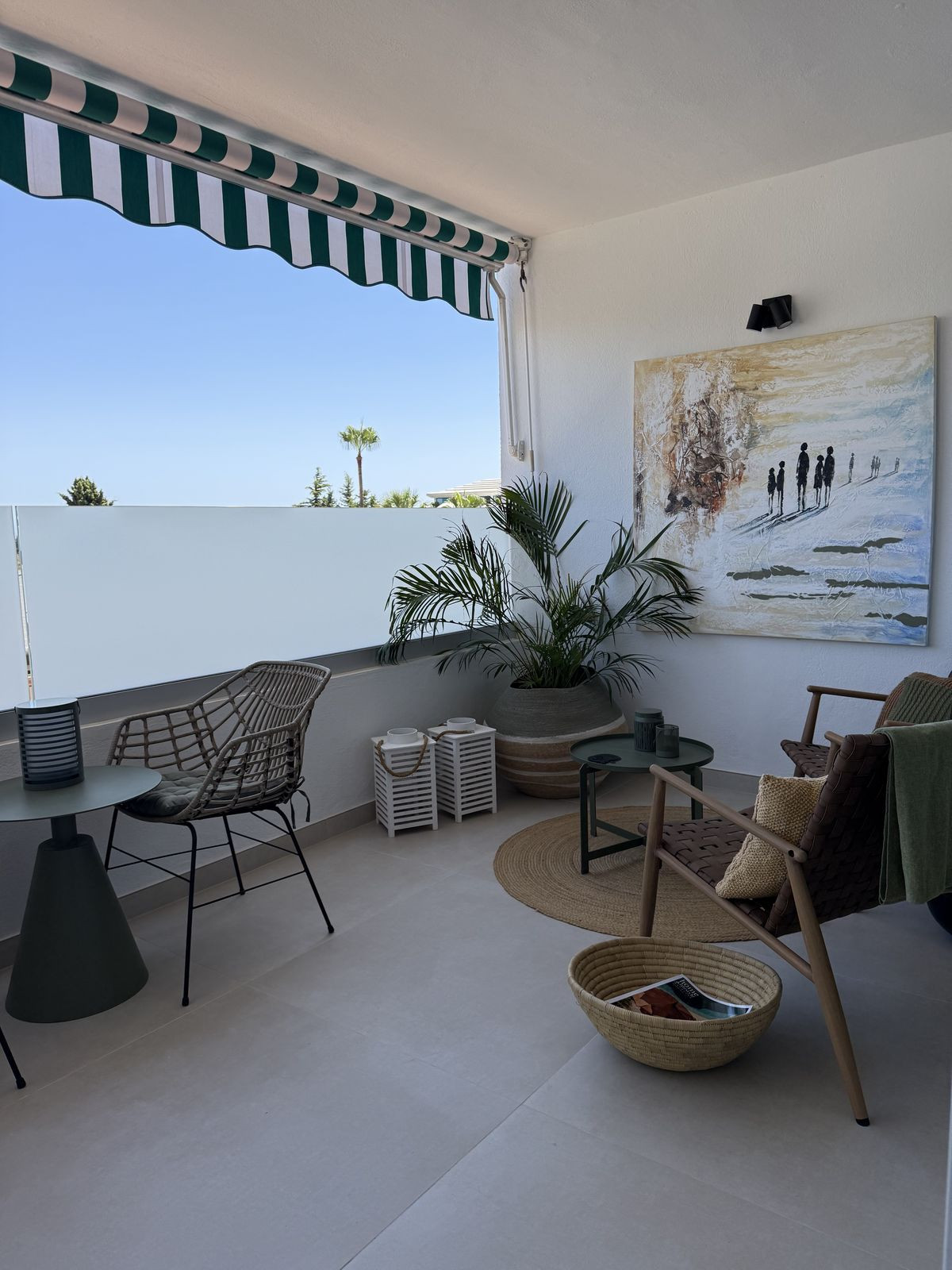 Se vende Apartamento Planta Media de 3 dormitorios en Costa Del Sol, Málaga, España