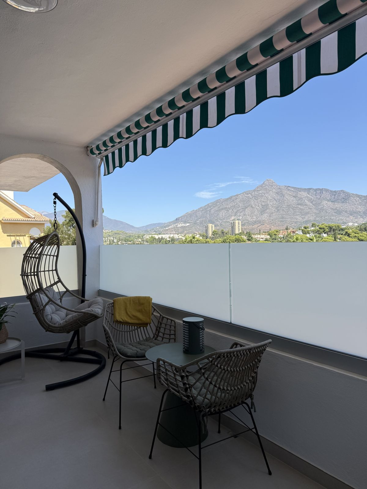 Se vende Apartamento Planta Media de 3 dormitorios en Costa Del Sol, Málaga, España