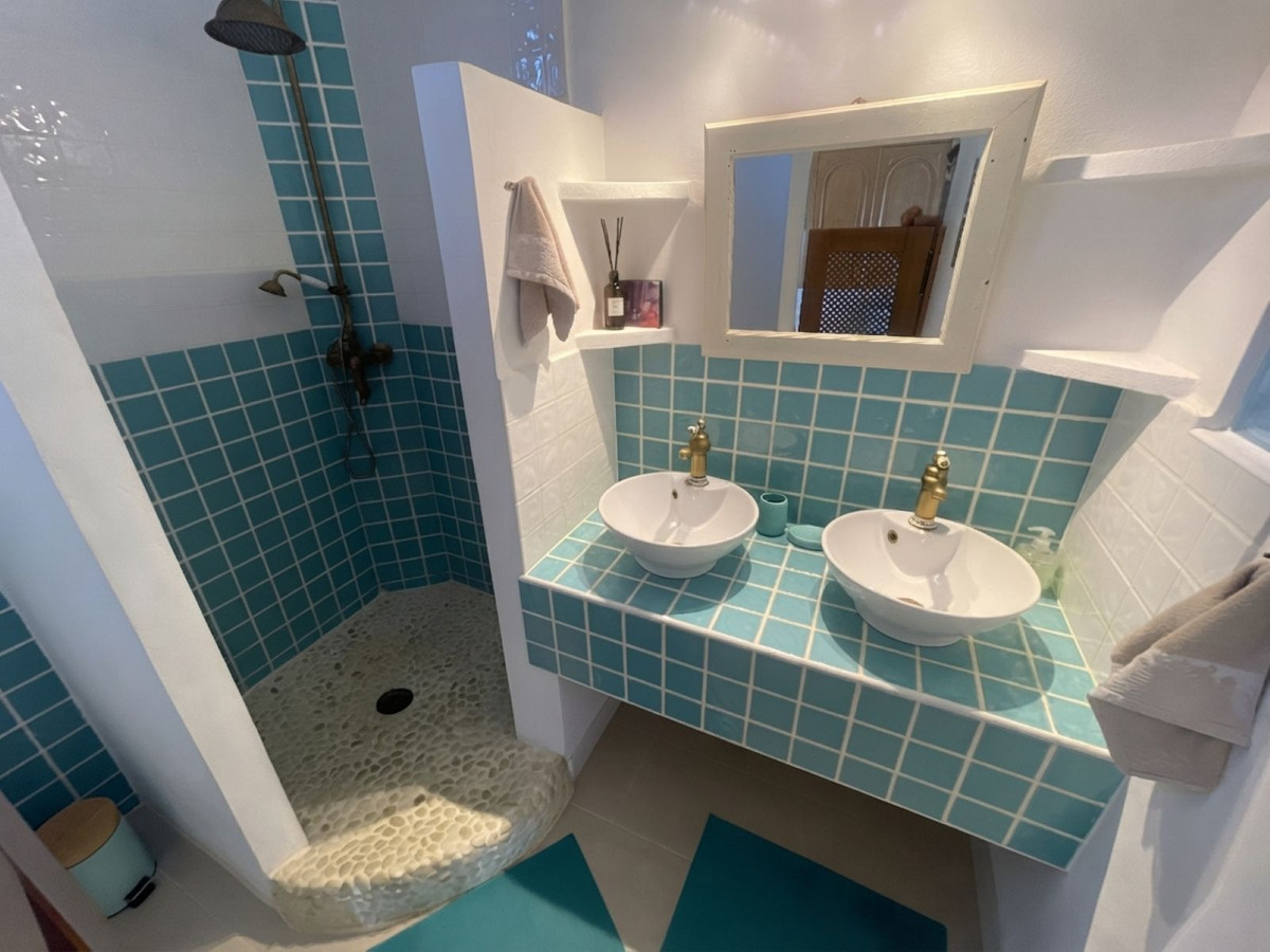 Se vende Cama y Desayuno de 7 dormitorios en Costa Del Sol, Málaga, España