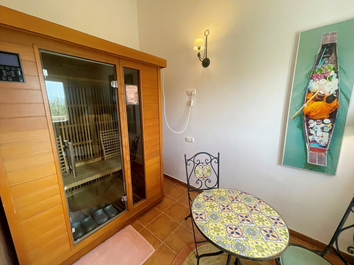 Se vende Cama y Desayuno de 7 dormitorios en Costa Del Sol, Málaga, España