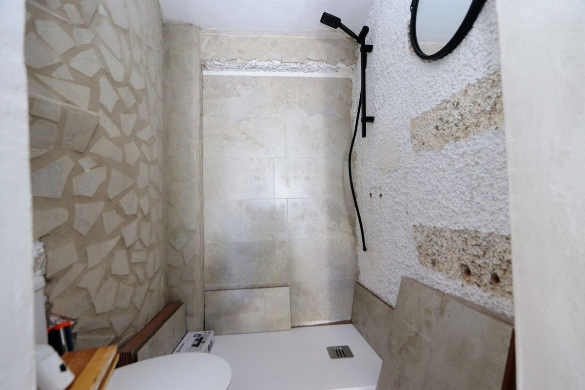 Se vende Villa - Chalet de 6 dormitorios en Costa Blanca, Alicante, España
