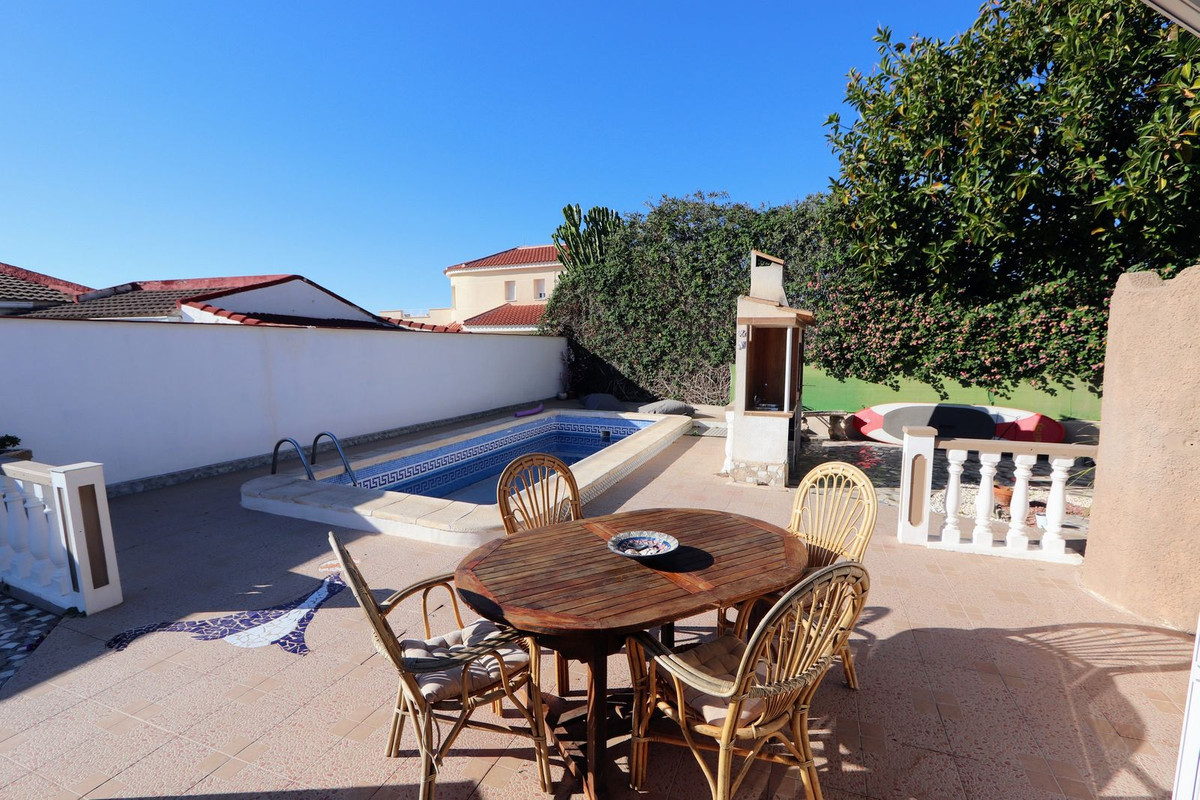Se vende Villa - Chalet de 6 dormitorios en Costa Blanca, Alicante, España
