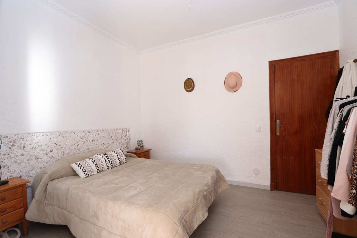 Se vende Villa - Chalet de 6 dormitorios en Costa Blanca, Alicante, España